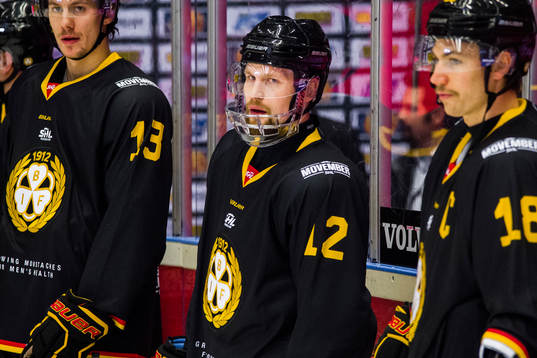 Brynäs Petr Vrana före ishockeymatchen i SHL mellan