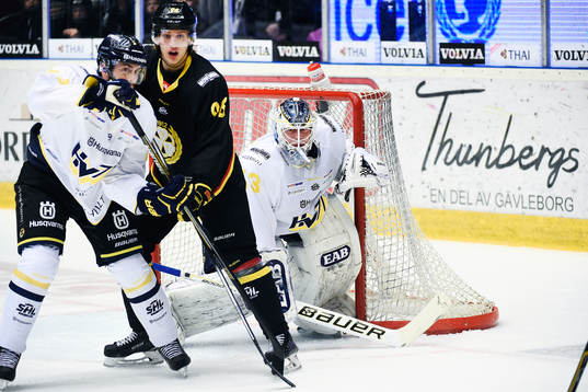 s målvakt Fredrik Pettersson-Wentzel och Brynäs Oskar
