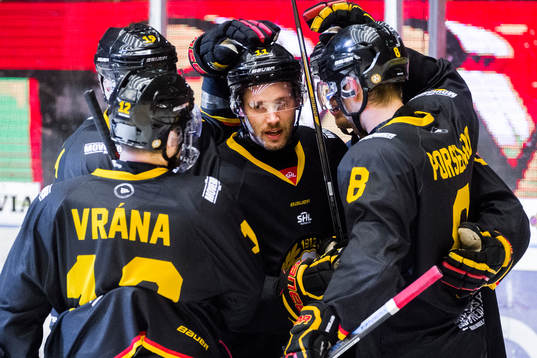 Brynäs Jesper Ollas jublar