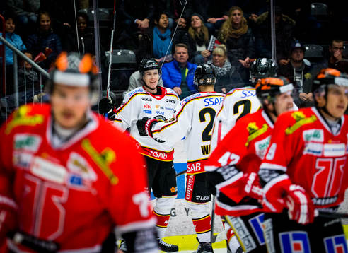 Luleås Peter Cehlarik gör 1-2 och jublar med Lucas