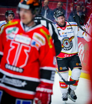 Luleås Jonathan Granström jublar