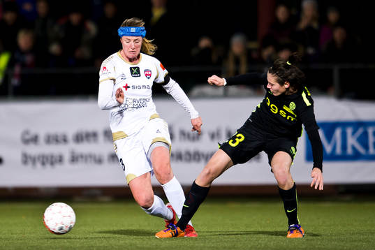 Rosengårds Kirsten Van De Ven och Veronas Cecilia Salvai
