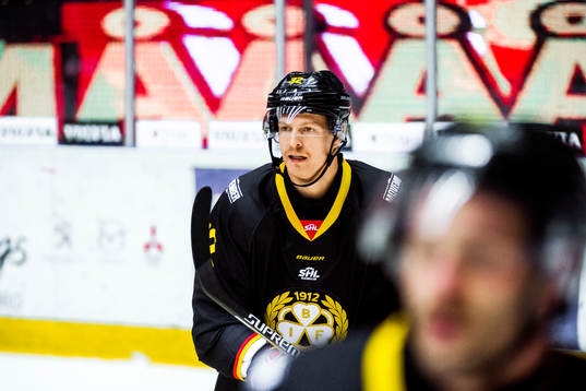 Brynäs Nick Johnson jublar