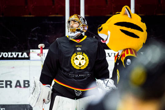 Brynäs målvakt Bernhard Starkbaum