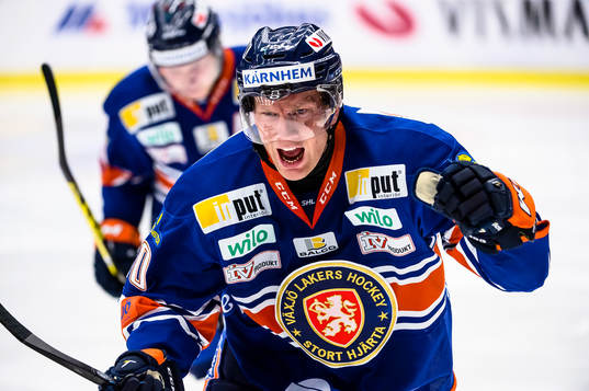 Växjös Richard Gynge jublar