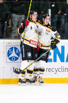 Panterns Johan Björk har gjort 1-1
