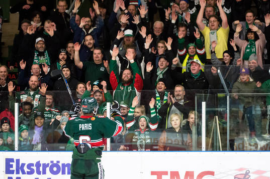 Tingsryds Drew Paris jublar mot Tingsryds hejarklack