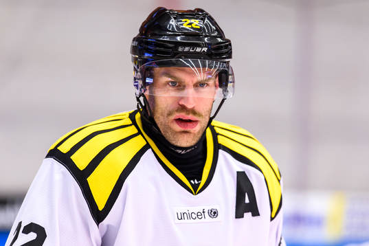 Brynäs Jörgen Sundqvist på uppvärmningen