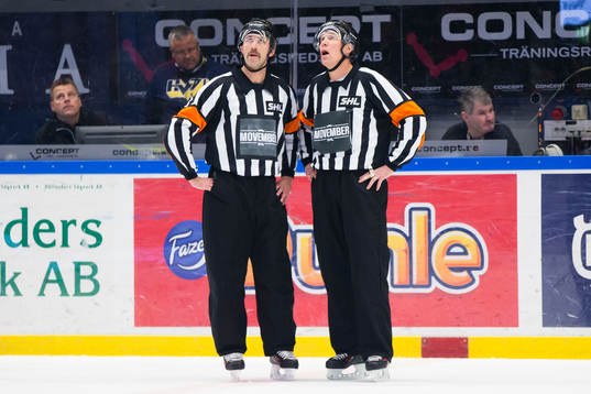 Domare Linus Öhlund och Morgan Johansson