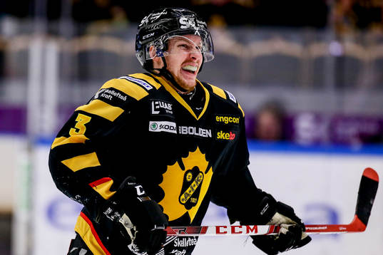 Skellefteås Niclas Burström  grinade illa