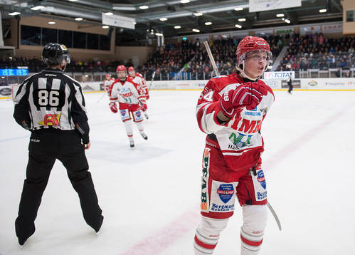 Timrås Mattias Nilsson jublar