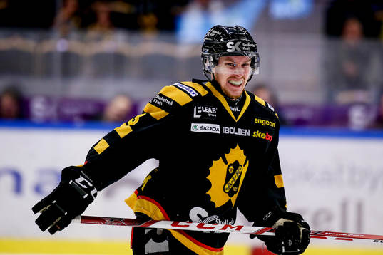 Skellefteås Niclas Burström  grinade illa