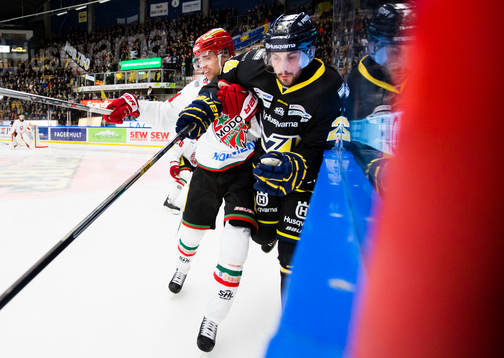 s Erik Christensen