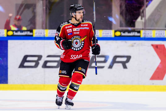Luleås Craig Schira jublar