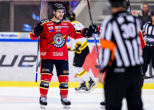 Luleås Craig Schira jublar