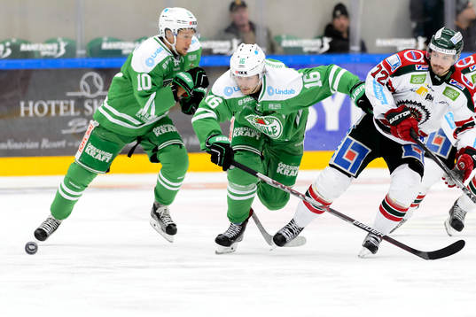 Rögles Christopher Liljewall mot Frölundas Patrik Carlsson