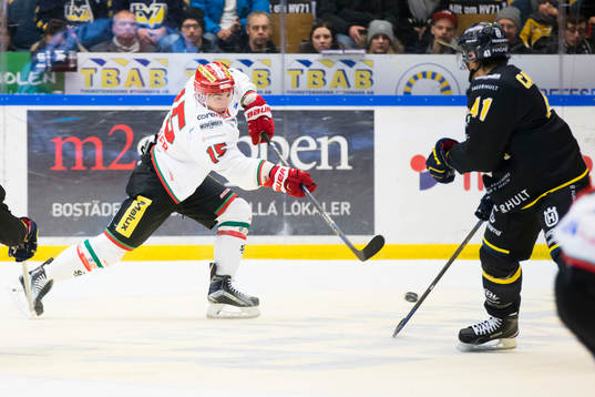 s Chris Campoli