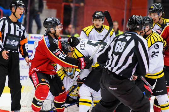 Luleås Jacob Lagacé i bråk med Brynäs Lukas Kilström