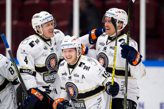 Växjös Tuomas Kiiskinen jublar