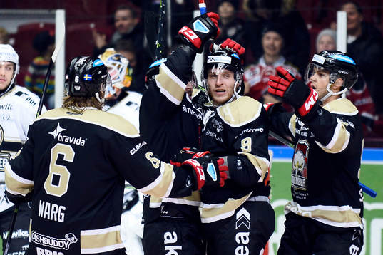 Malmö Redhawks Frederik Storm jublar