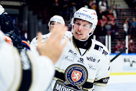 Växjös Alexander Johansson jublar