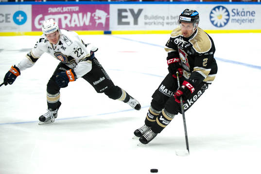 Växjös Gustav Rydahl och Malmö Redhawks  Erik Andersson