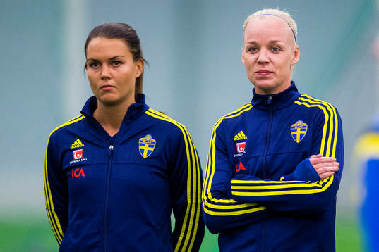 Sveriges Emilia Appelqvist och Caroline Seger