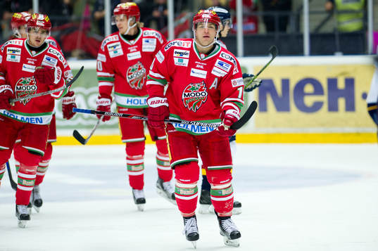 Modos Per-Åge Skröder jublar