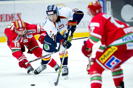 Modos Kyle Wilson och Djurgårdens Matt Andersson