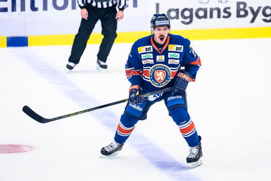 Växjös Teemu Laakso skriker