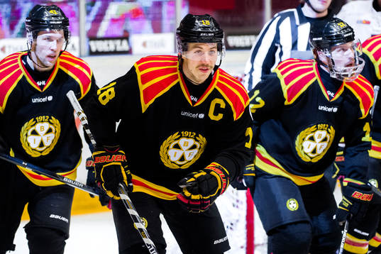 Brynäs Greg Scott, Anton Rödin och Petr Vrana jublar