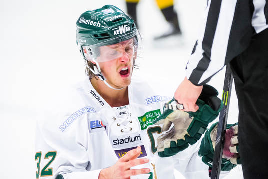 Färjestads Magnus Nygren har ont