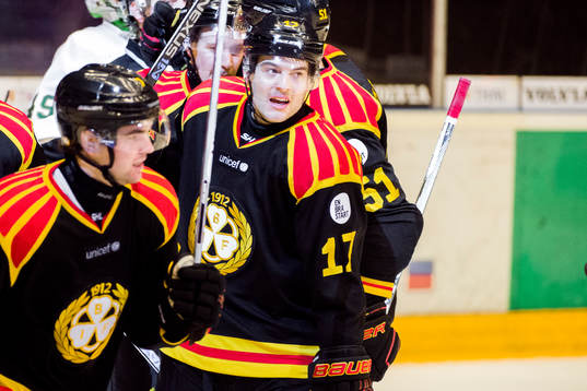 Brynäs Ponthus Westerholm och Pathrik Westerholm jublar