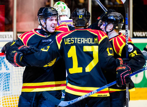 Brynäs Ponthus Westerholm och Pathrik Westerholm jublar
