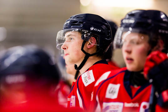 Helsingborgs Simon Karlsson i båset