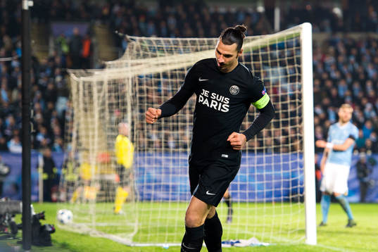 s Zlatan Ibrahimovic jublar
