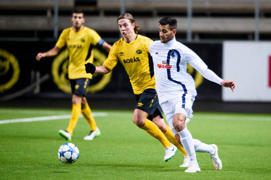 FK Rads Marko Jovic och Elfsborgs Simon Olsson