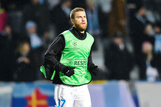 Malmö FFs Rasmus Bengtsson värmer upp