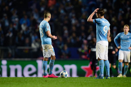 Malmö FFs Nikola Djurjic och Markus Rosenberg deppar