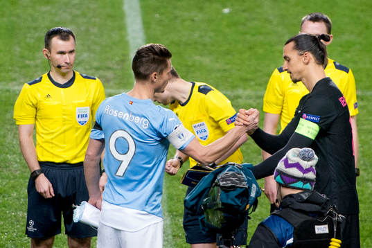 s Zlatan Ibrahimovic singlar slant