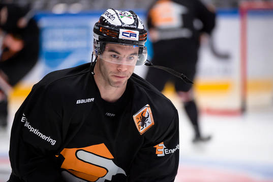 Karlskronas Julien Brouillette värmer upp