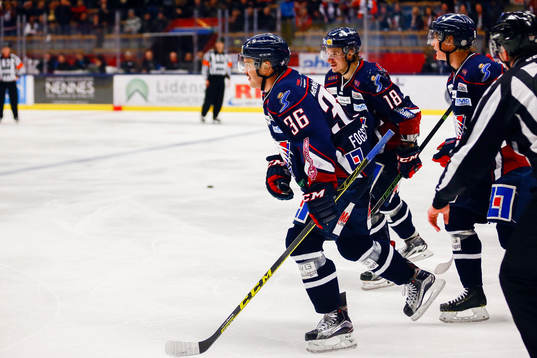 Linköpings Niklas Fogström jublar