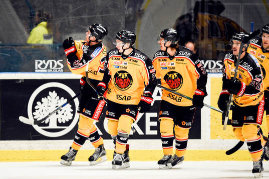 Luleås Christopher Mastomäki jublar
