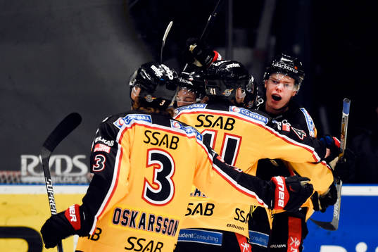 Luleås Christopher Mastomäki jublar