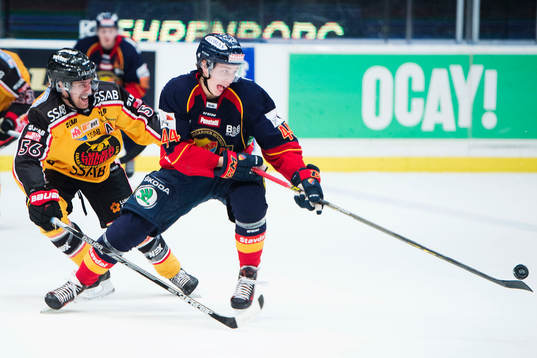 Luleås Jonathan Sigalet och Djurgårdens Lukas Vejdemo