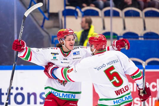 Modos Jesper Lindgren jublar