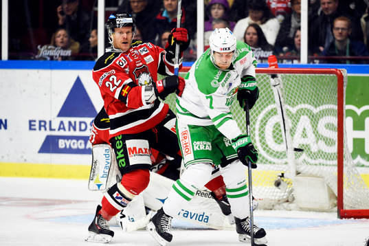 Malmö Redhawks Jeremias Augustin och Rögles Partik Cehlin