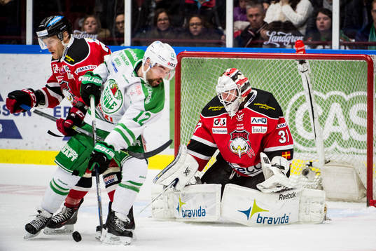 Rögles Jack Connolly oroar framför Malmö Redhawks