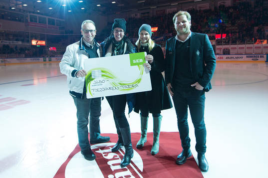 - innan ishockeymatchen i SHL mellan Karlskrona och Örebro