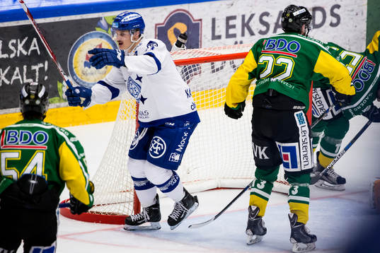 Leksands Martin Karlsson  jublar